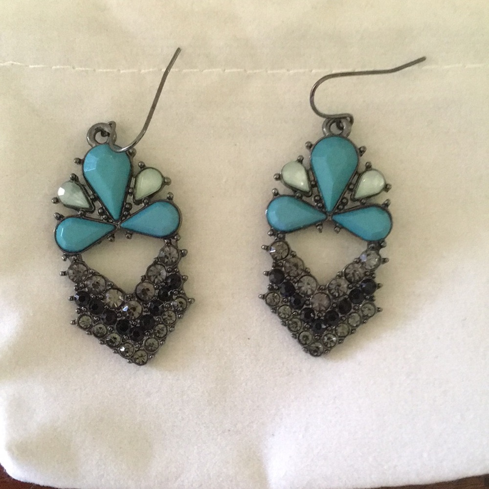 Gray tone fish hook earrings